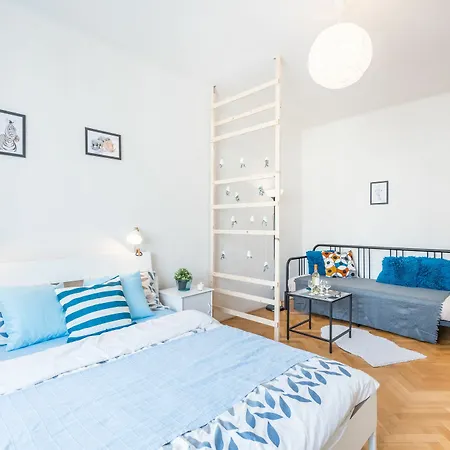 U Nemocenske Pojistovny Apartment *