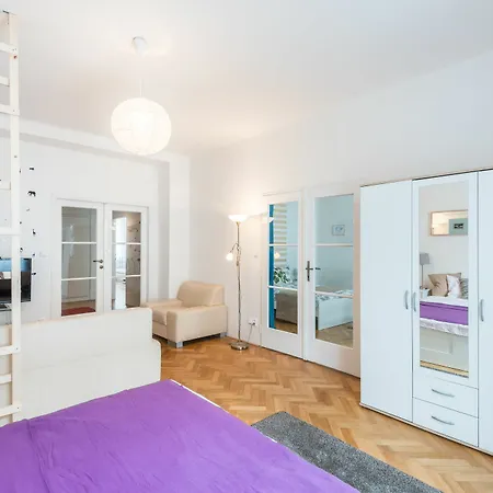 Apartment U Nemocenske Pojistovny