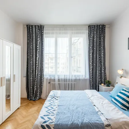 U Nemocenske Pojistovny Prague